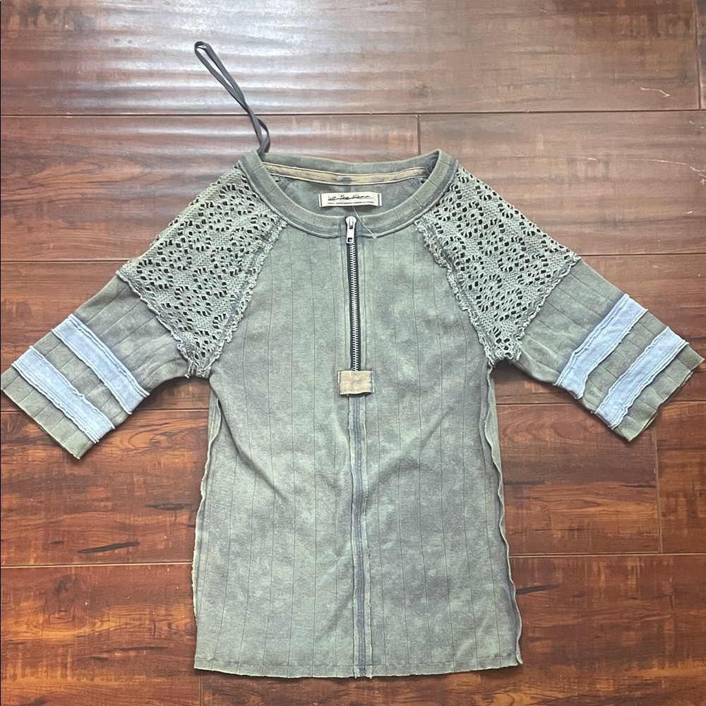 NWOT We The Free Green and Blue Short Sleeve Top with Lace Accents and Zipper